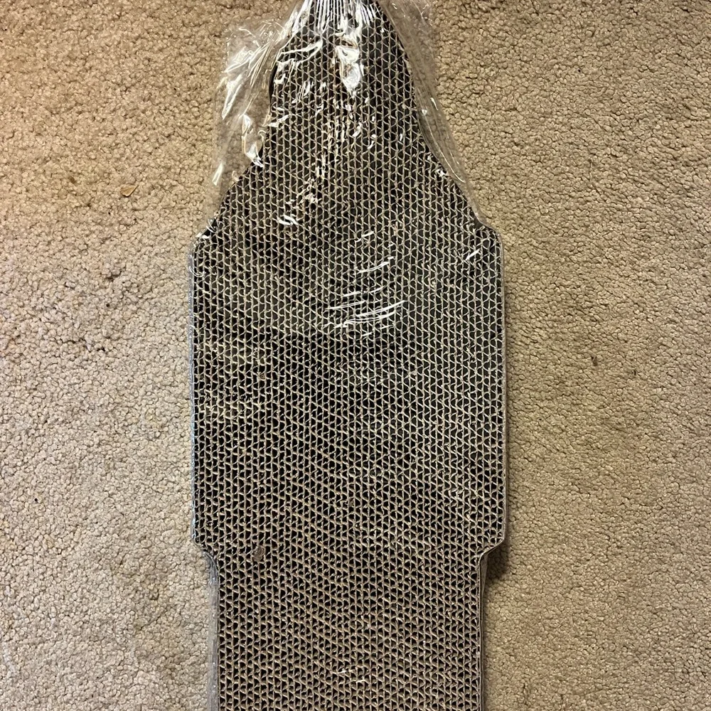 London Tower/Big Ben (officially Elizabeth Tower) Cat Scratcher with Catnip